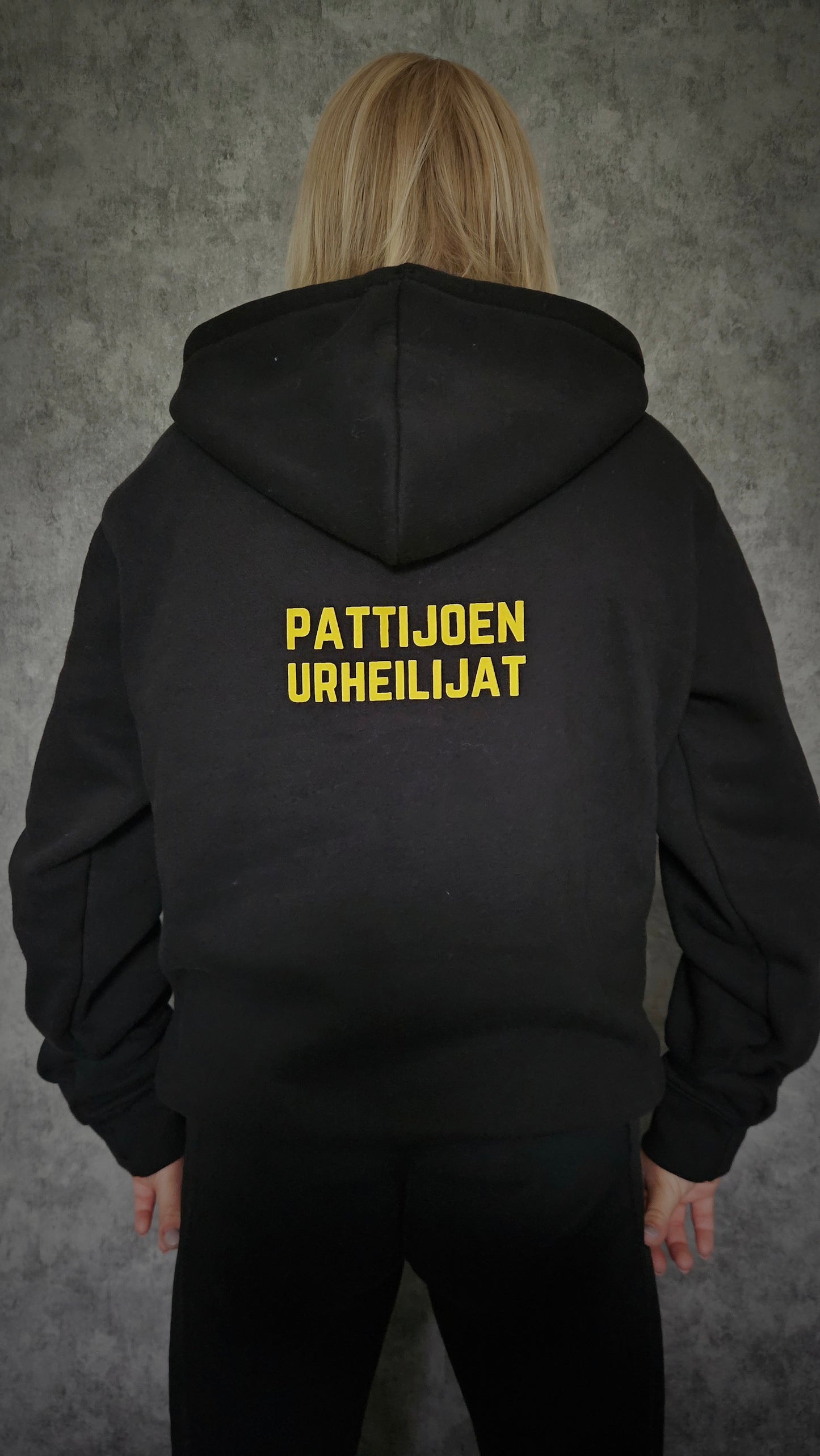Huppari vetoketjulla